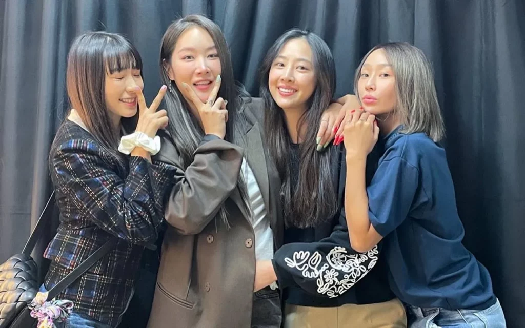 SISTAR. Foto: Instagram/@soooo_you