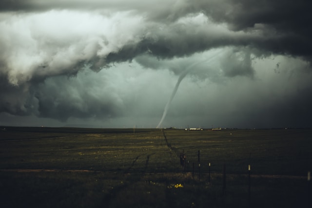 Ilustrasi Tornado. Foto: Unsplash