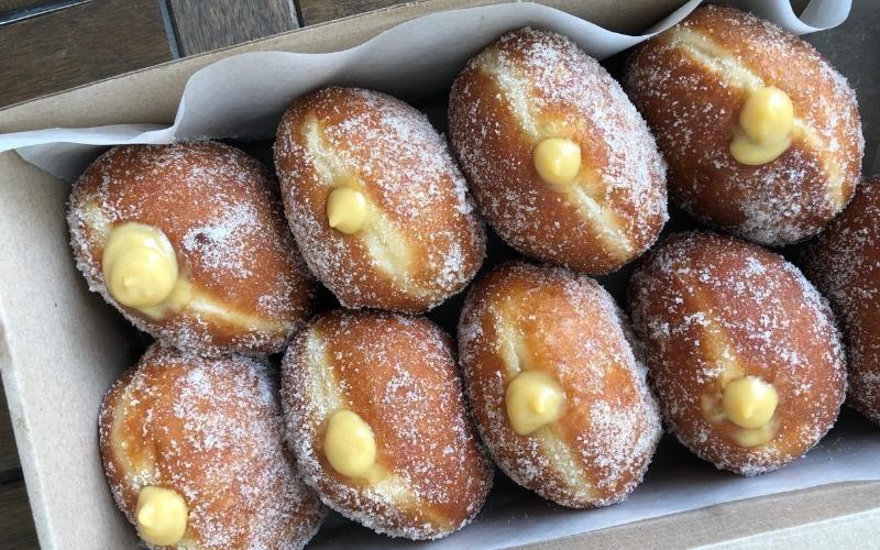 Donat dan Bomboloni