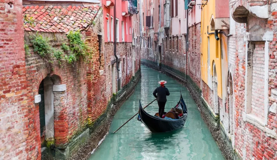 Venesia
