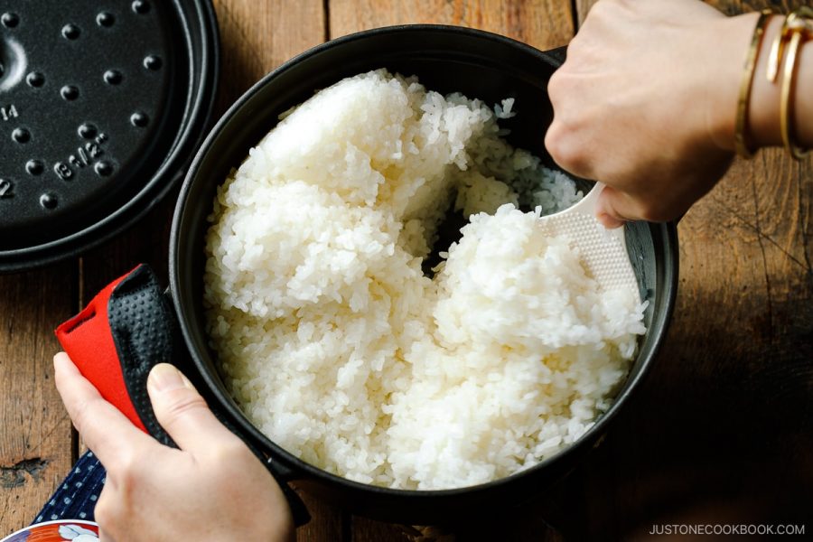 Makanan Pokok Nasi