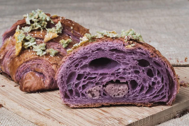 Croissant Taro
