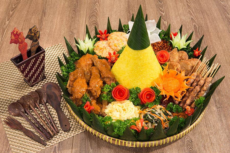 Hidangan Nasi Kuning
