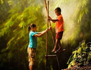 Permainan Tradisional Egrang