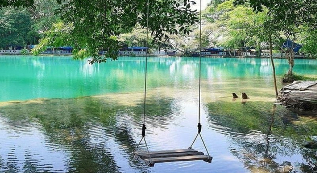 Danau Linting Crystal View