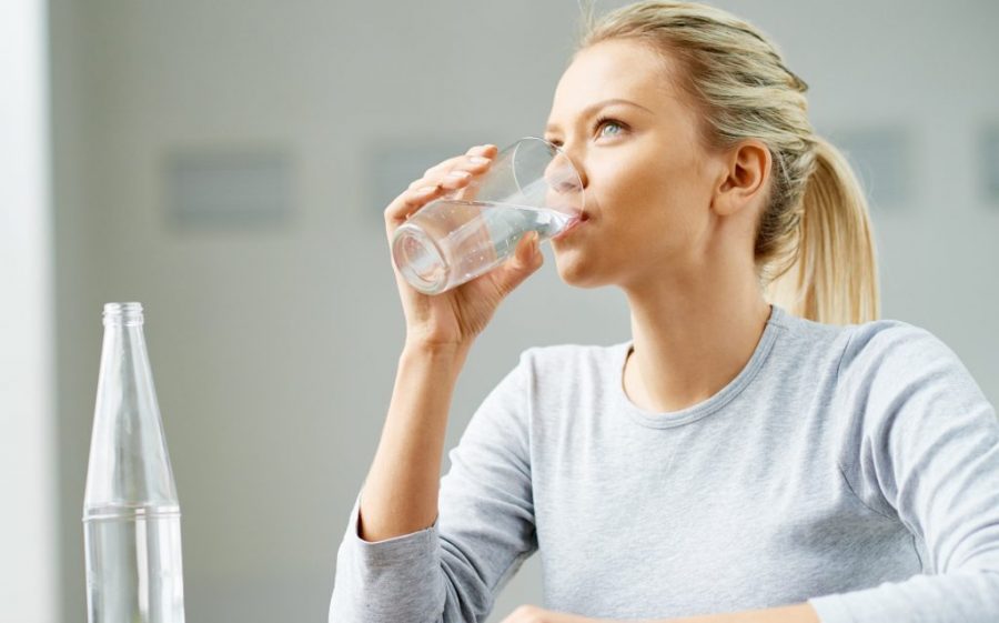 Manfaat Minum Air Putih