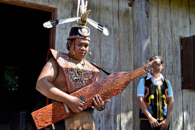 Musik Sape Dayak